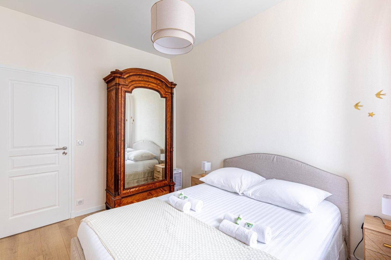 Guestready - Apt Moderne - Direct Champs Elysees Clichy Exterior foto