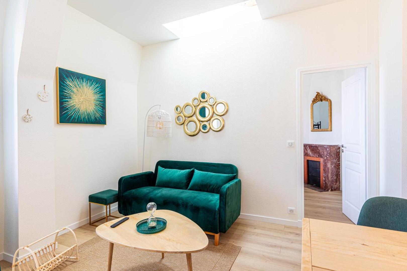 Guestready - Apt Moderne - Direct Champs Elysees Clichy Exterior foto